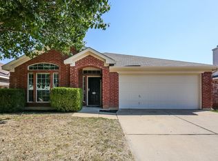 7329 Rock Garden Trl, Fort Worth, TX 76123