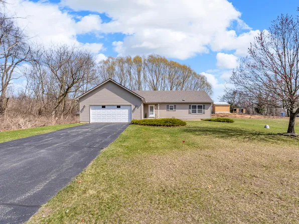 3557 Vineyard Hills Ct, Grass Lake, MI 49240