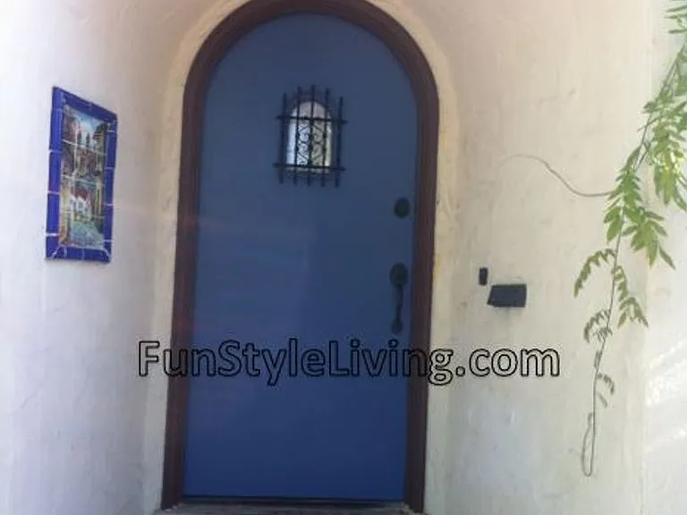 1215 Illinois St — Photo 5