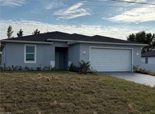422 NE 20th St, Cape Coral, FL 33909