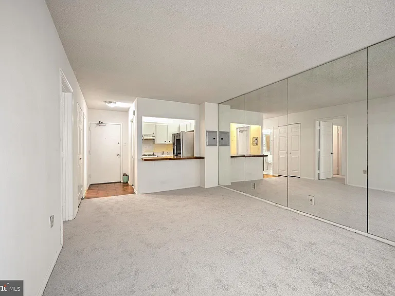 5500 Friendship Blvd #1125N — Photo 3