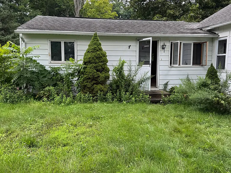 312 Midland Rd #1 — Photo 1