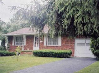 903 Mayflower Dr, Mansfield, OH 44905