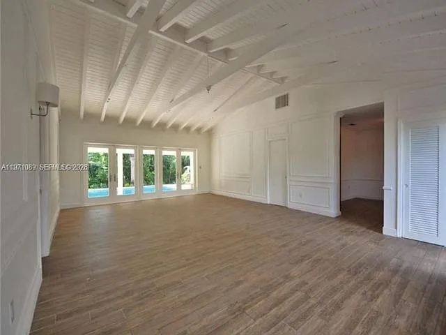 Building Photo - 510 Bird Rd