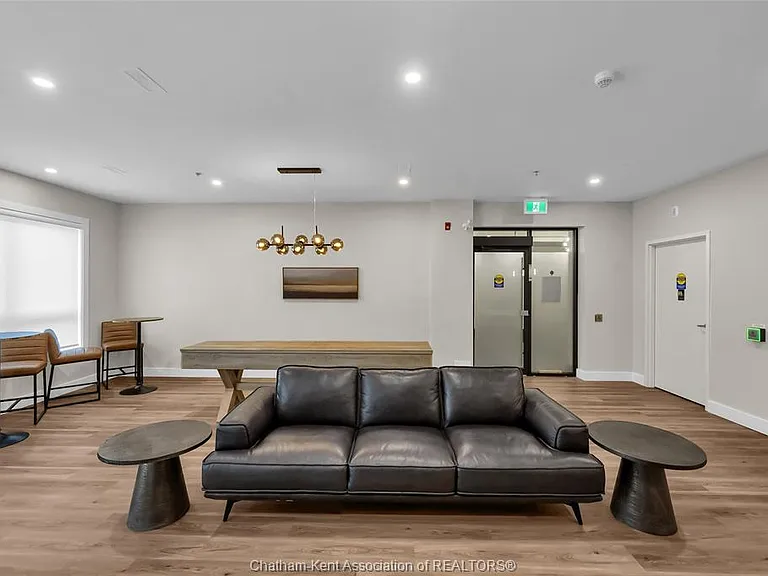 12 Mill St W #412 — Photo 37