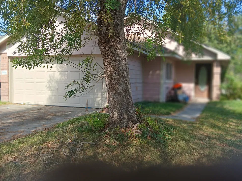 3906 Derbyhall Dr
