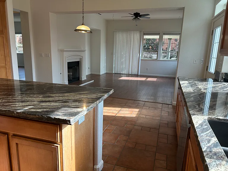 2620 Heather Field Ln — Photo 10