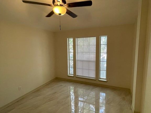 5th image of 4001 Santa Susana St #116