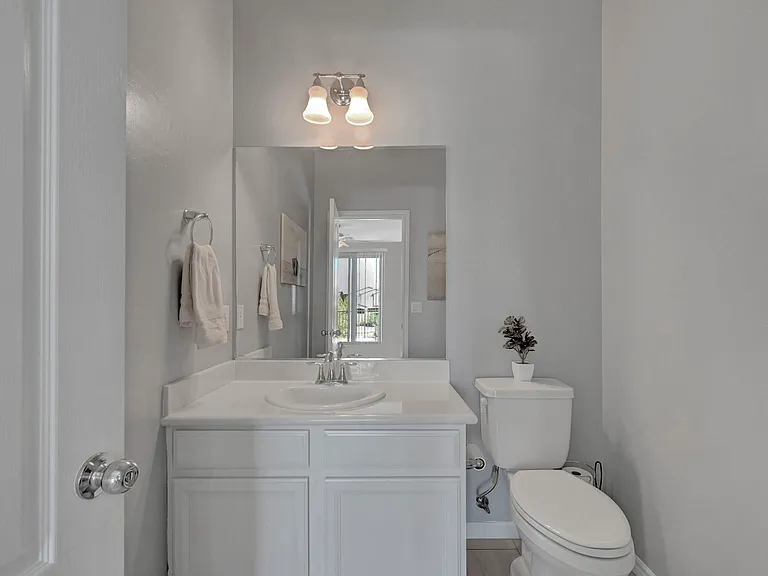 12321 Silvana St — Photo 20