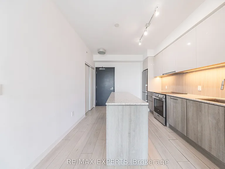 31 Tippett Rd #1410 — Photo 4