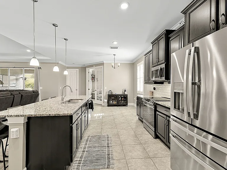 3391 Acapulco Cir — Photo 23