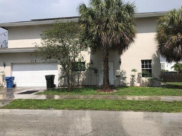 301 NE 35th Ct