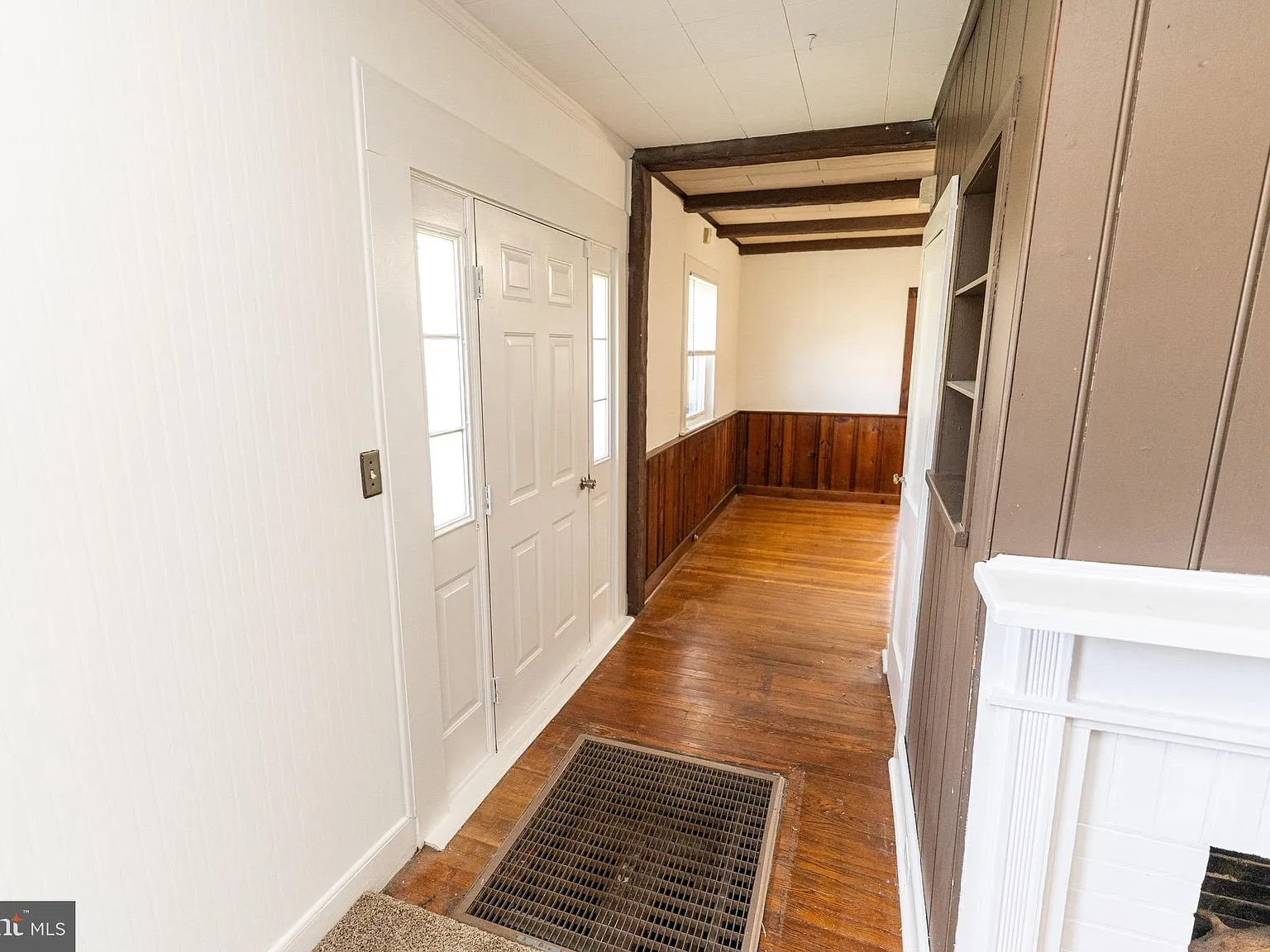 4 bed, 1380 sqft, $1,495 — Photo 2