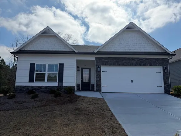 17 Cedar Hill Dr, Dallas, GA 30132