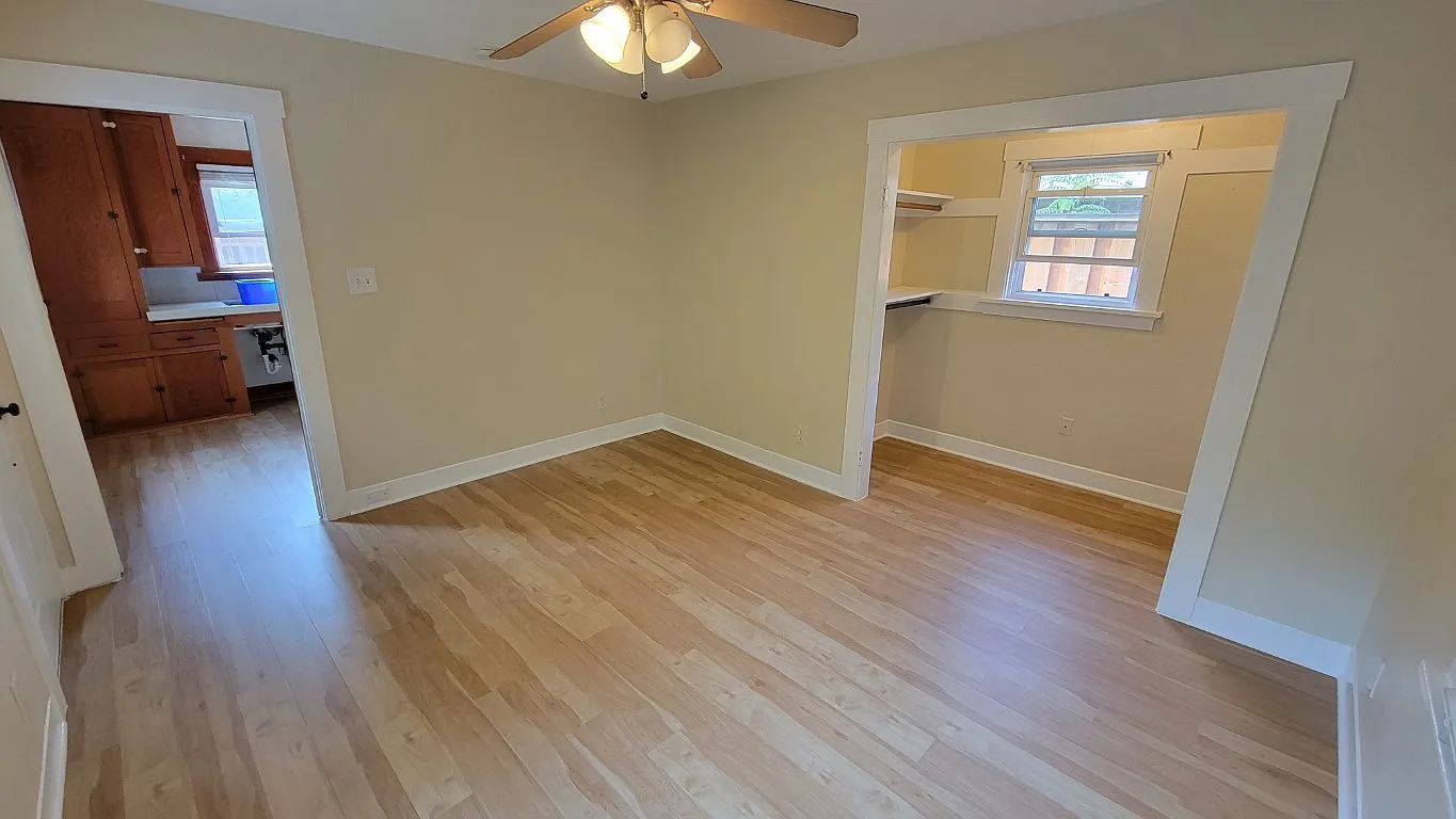 Studio, 425 sqft, $2,125 — Photo 3