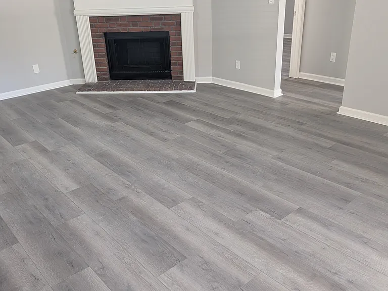 920 Spruce Point — Photo 2