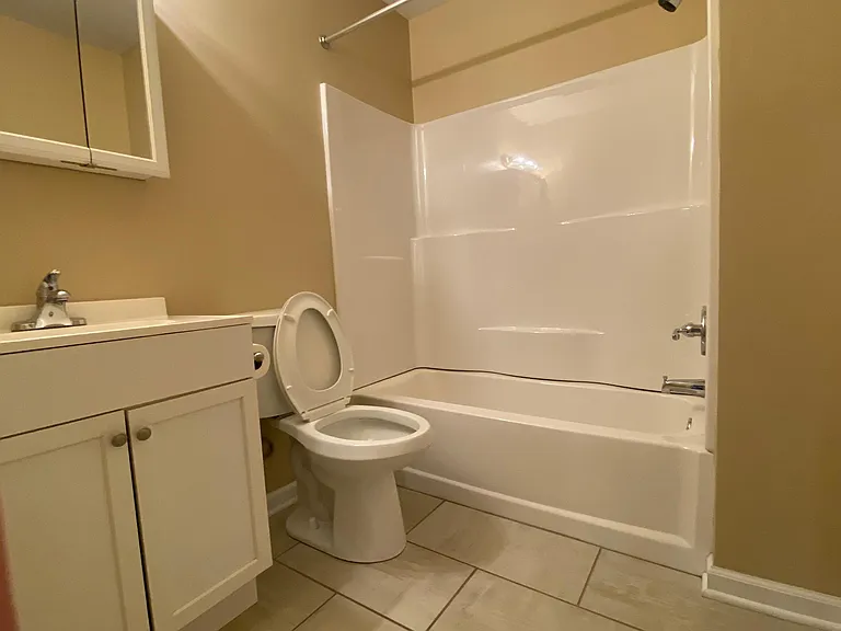 2255 McKees Rocks Rd #B — Photo 6
