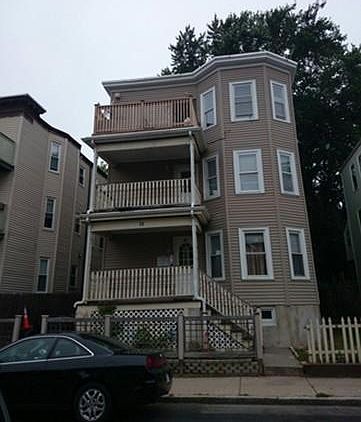 2nd image of 39 Torrey St #2