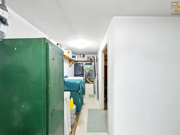 1226 East 51st Street image 29 of 29