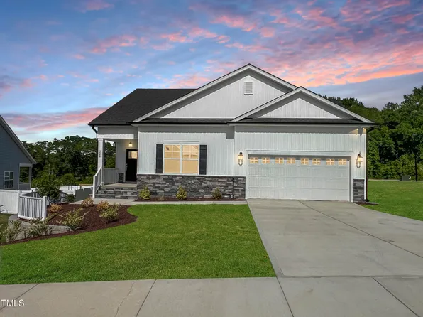 228 Pecan Valley Way, Four Oaks, NC 27524