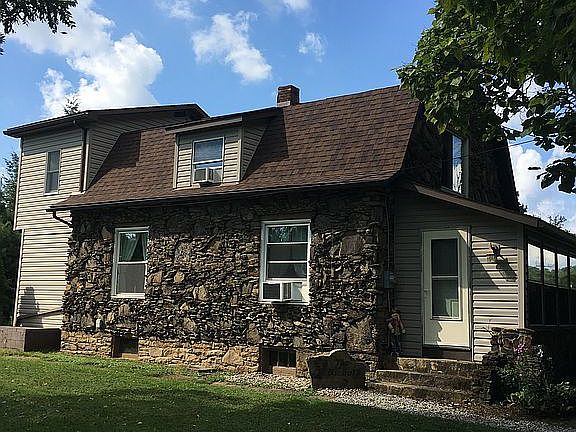 2nd image of 375 Fairview Ave