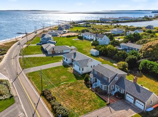 214 Menauhant Rd, East Falmouth, MA 02536