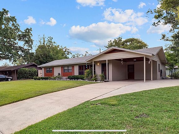 2nd image of 304 Temple Dr