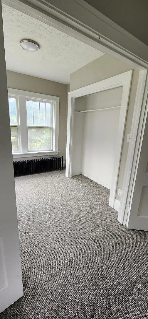 146 King Dr - 2 — Photo 2