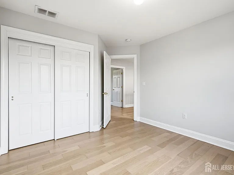 33 Melbloum Ln — Photo 27