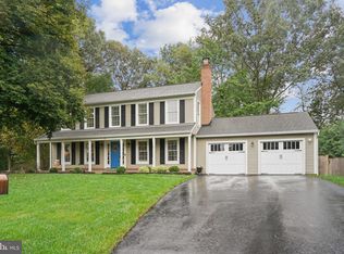 14 Barnswallow Ct, Sterling, VA 20164