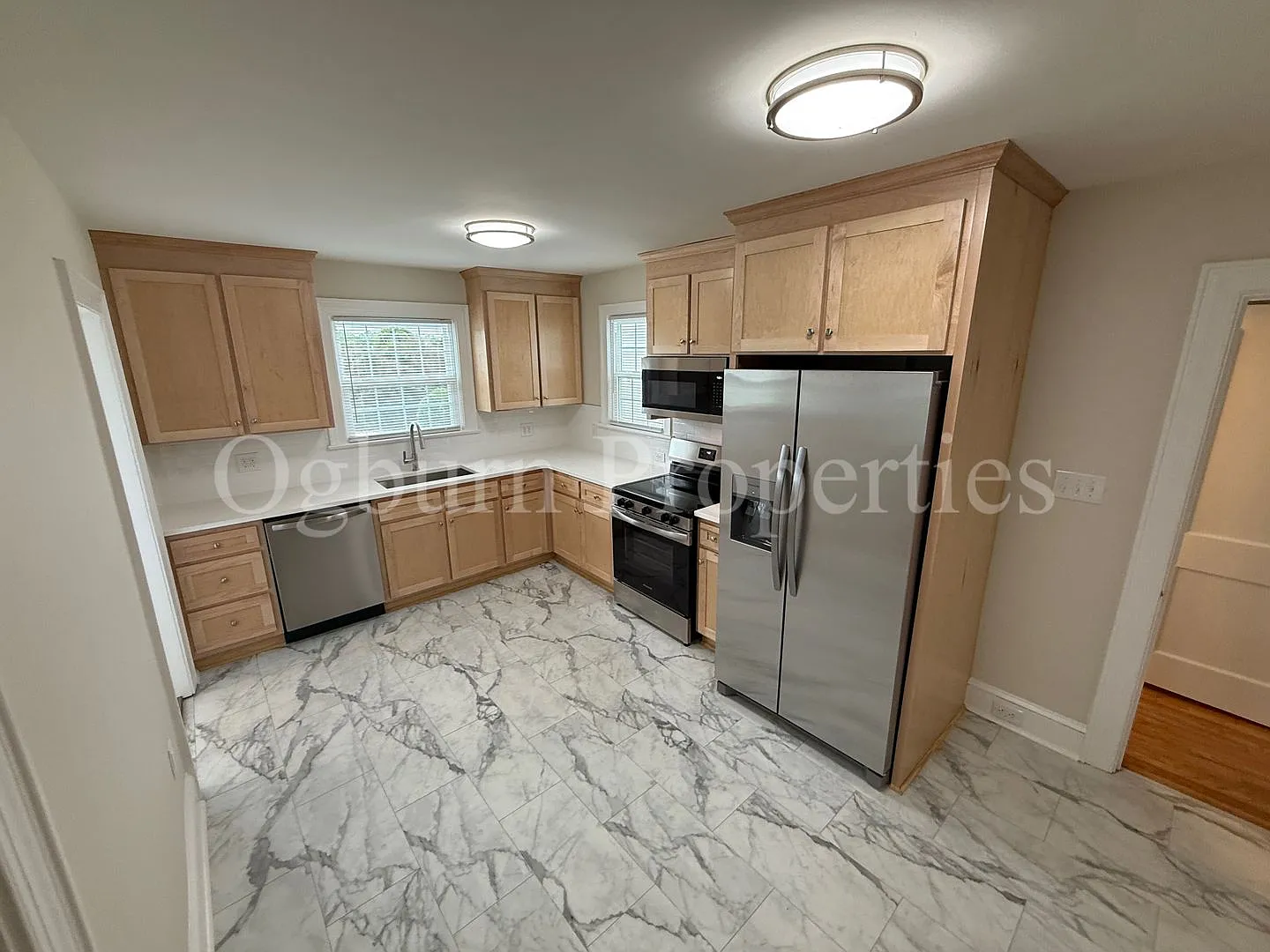 2081 Queen St-4br/2.5ba-Home!! — Photo 4