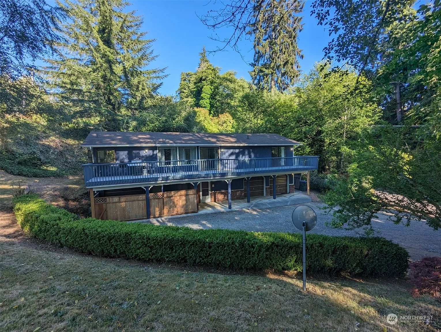 1400 Pioneer Boulevard photo 1