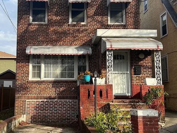 104 210th, Saint Albans, NY 11412