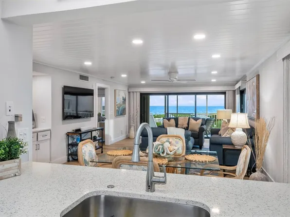 8840 S Sea Oaks Way APT 109, Vero Beach, FL 32963