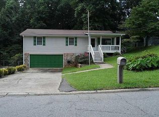 1728 Merry Oak Rd SW, Marietta, GA 30008