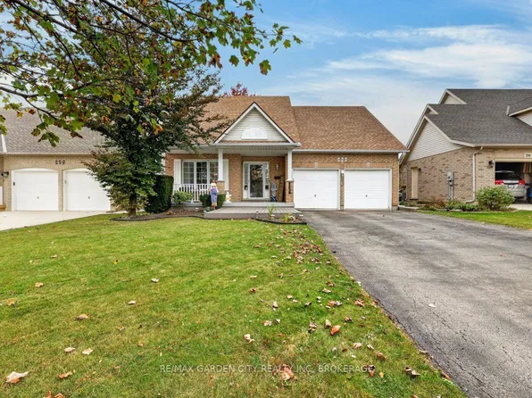 222 Summers Dr, Thorold, ON L2V 5A6