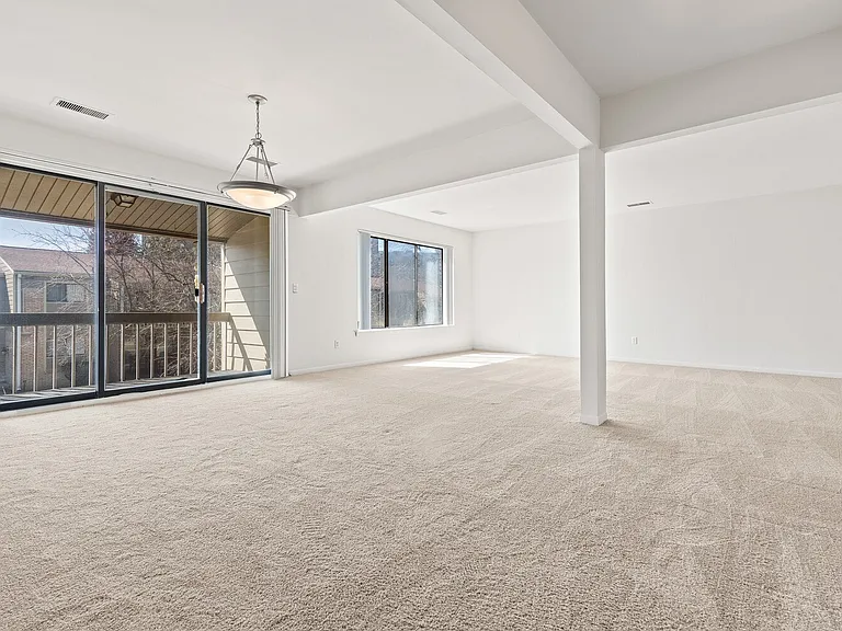 Legacy Place Apartments - Southfield, MI — Photo 13