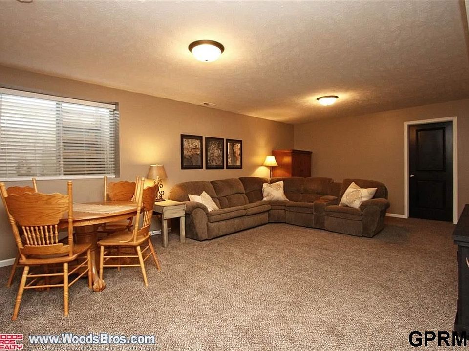 2nd image of 1517 W Lander Dr