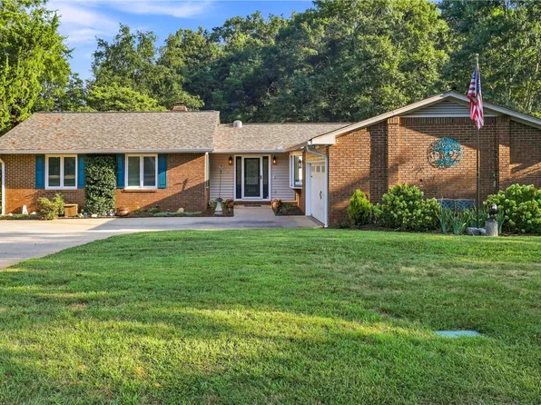 203 Knoxwood Ct, Anderson, SC 29621