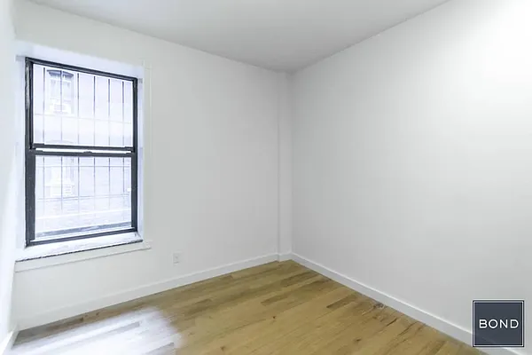 Rented by Bond New York | media 8