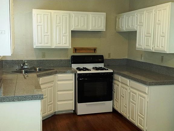 5th image of 6047 Goliad Ave