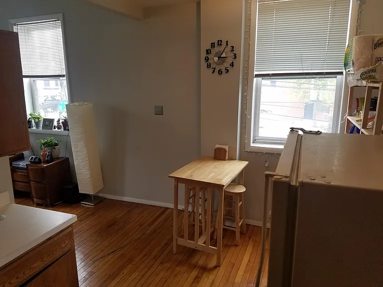 626 S 3rd St #2F — Photo 4
