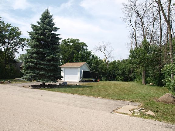 4th image of 20620 W Lakeview Ave