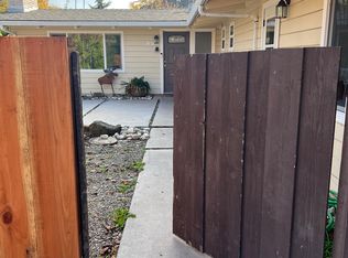 894 Ames Ave, Palo Alto, CA 94303