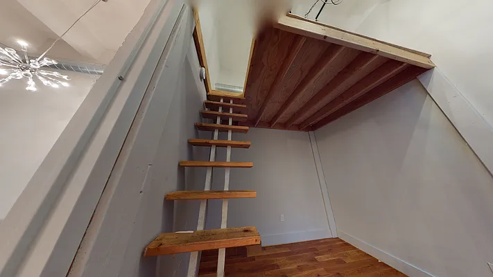 Rented by Arwell Realty | media 26