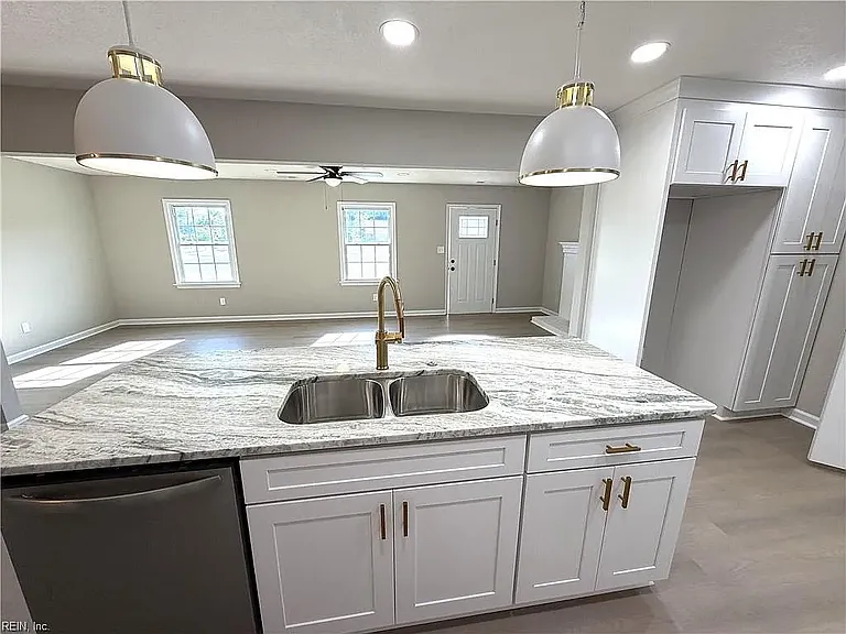421 Morrison Ave — Photo 8
