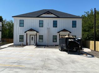 1240 Milam St #4, Luling, TX 78648