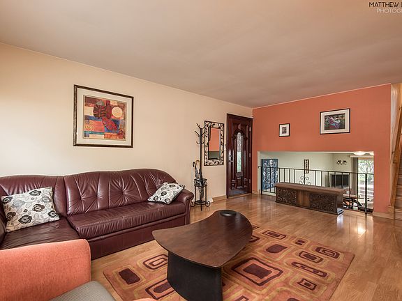 4th image of 10607 S 80th Ct