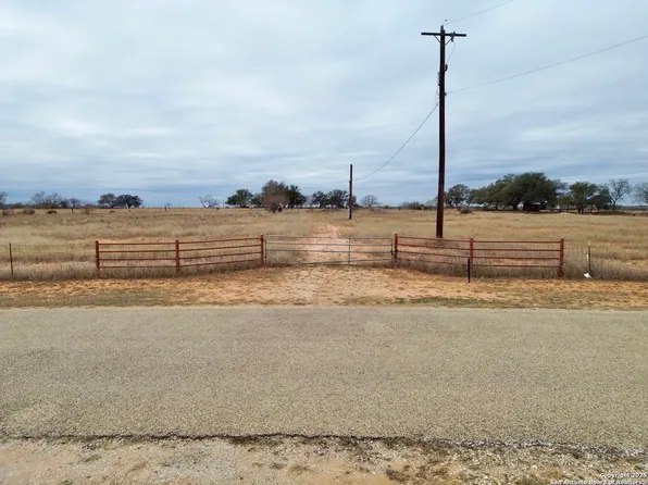 120 S RIDGE DR LOT 44, Lytle, TX 78052