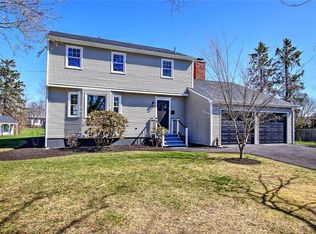 3 Pine Top Rd, Barrington, RI 02806